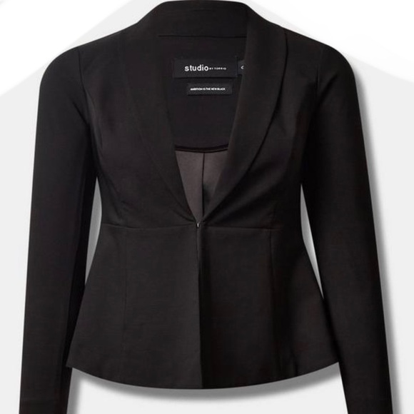 Torrid Studio Black Ponte Peplum Blazer NWT Sz 2X - Picture 4 of 7